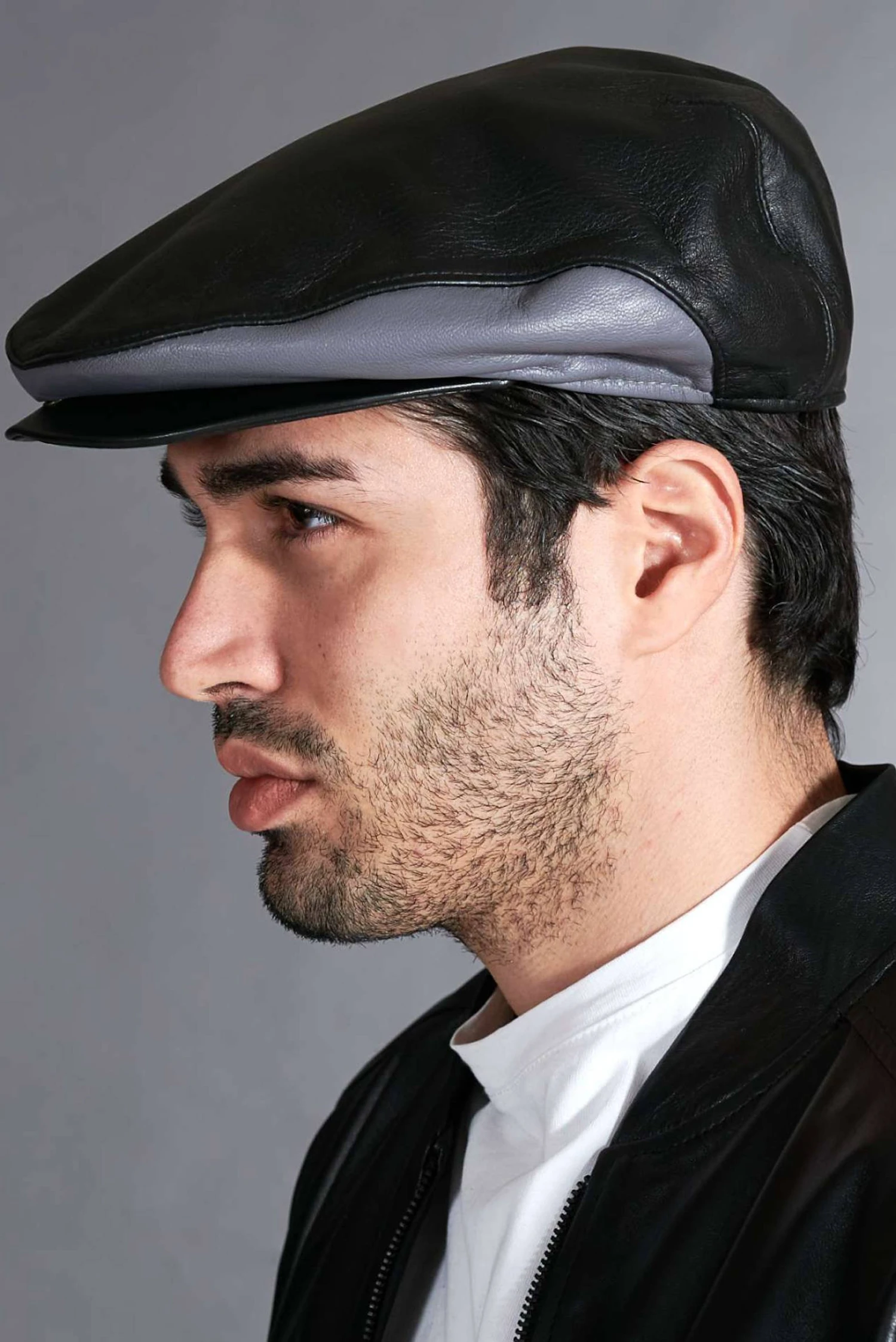 Schwarze Herrenmütze Ledercap Visier Mit Druckknopf 2 Schwarze Herrenmütze Ledercap Visier Mit Druckknopf – Bild 2