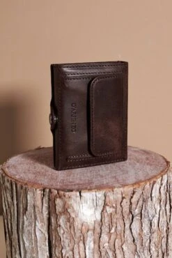 Braune Leder-Geldbörse Mit Dreifacher Vordertasche