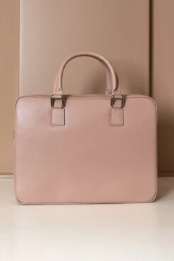 Beige Laptop Aktentasche Aus Leder Doppelte Fronttasche 17 Beige Laptop Aktentasche Aus Leder Doppelte Fronttasche -D’ARIENZO Verkäufe Laptop Aktentasche leder Schultertasche echtes leder beige Justin 4