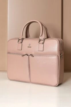 Beige Laptop Aktentasche Aus Leder Doppelte Fronttasche 19 Beige Laptop Aktentasche Aus Leder Doppelte Fronttasche -D’ARIENZO Verkäufe Laptop Aktentasche leder Schultertasche echtes leder beige Justin 6