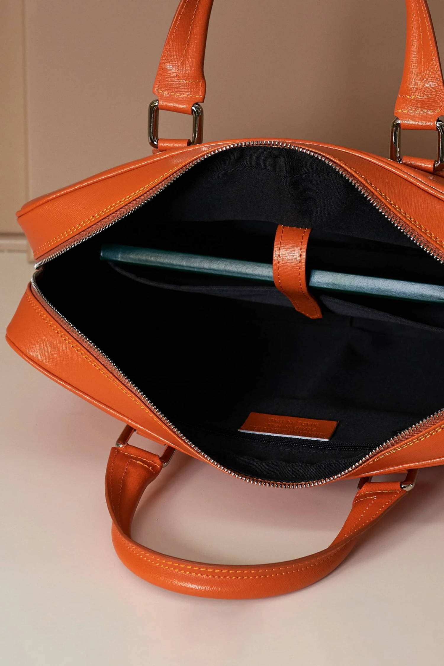 Orange Laptop Aktentasche Aus Leder Doppelte Fronttasche 13 Orange Laptop Aktentasche Aus Leder Doppelte Fronttasche – Bild 13