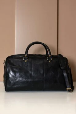 Schwarze Reisetasche Aus Leder Mit Klappgriff