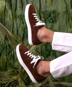 Braune Wildleder Sneakers Schuh Für Männer