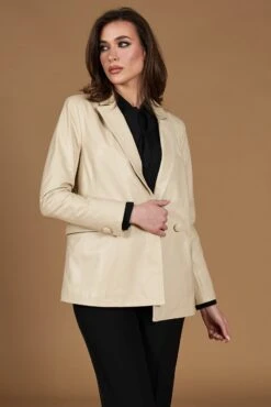 Zweireihiges Blazer Aus Beige Leder Knopfverschluss 16 Zweireihiges Blazer Aus Beige Leder Knopfverschluss -D’ARIENZO Verkäufe leder blazer damen echtes leder beige Giada 5