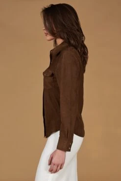 Taupe Farbe Wildlederhemd Mit Knopfverschluss 16 Taupe Farbe Wildlederhemd Mit Knopfverschluss -D’ARIENZO Verkäufe leder hemd fur frauen echtes leder taupe farbe Megan 7