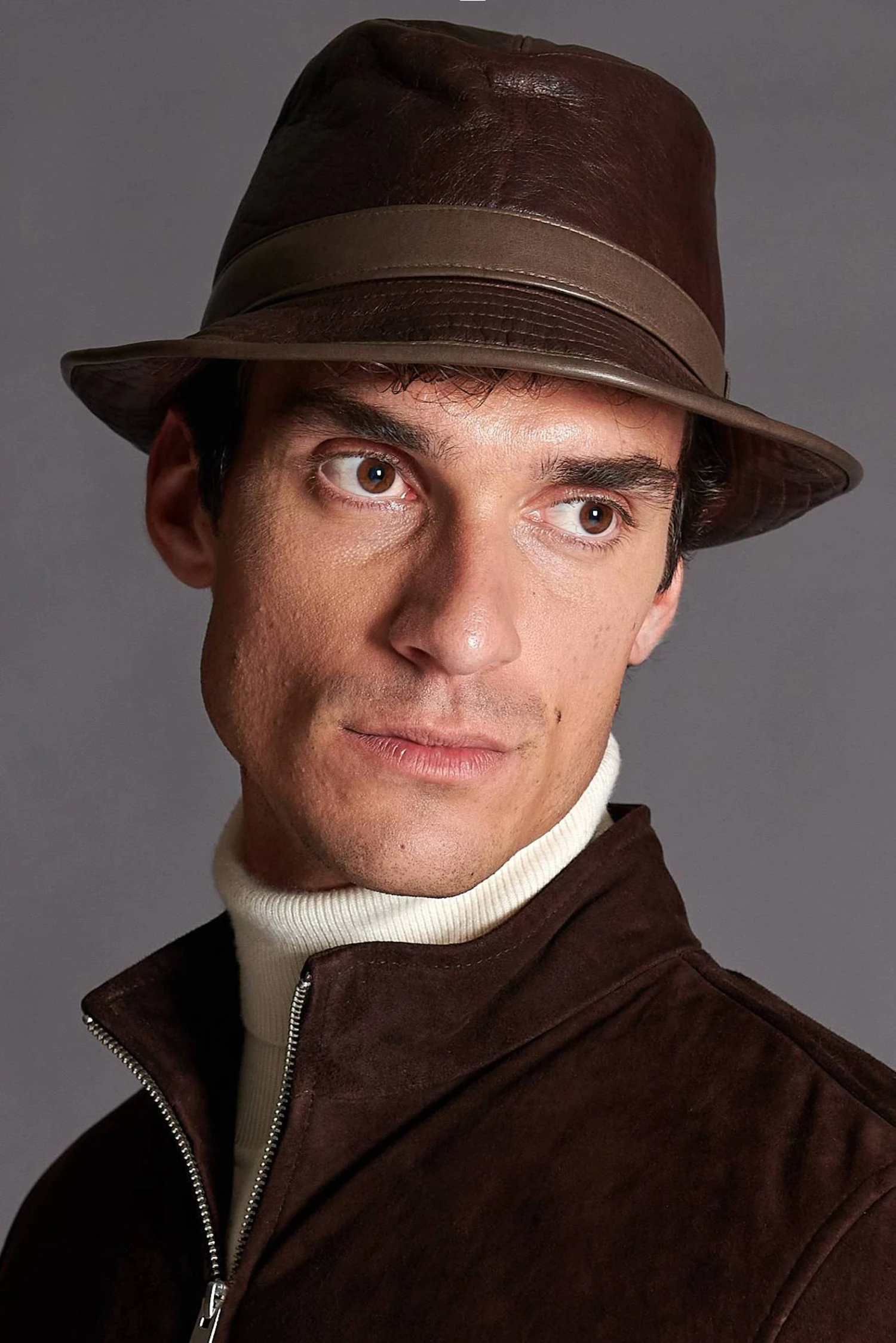 Dunkelbraune Trilby Lederhut Herren Aus Nappaleder Schmales Visier 1 Dunkelbraune Trilby Lederhut Herren Aus Nappaleder Schmales Visier