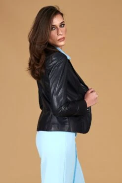 Blaue Zweifarbige Lammlederjacke Mit Glatter Wirkung -D’ARIENZO Verkäufe lederjacke frau blau fz 6