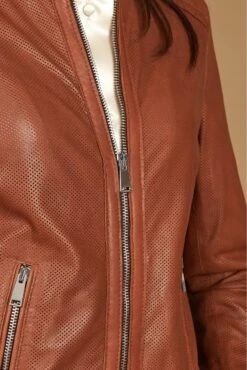 Lederfarben Perforiertes Lederbikerjacke Glatte-effekt -D’ARIENZO Verkäufe lederjacke frauen perforiertes bikerjacke echtes leder lederfarben Linda 10