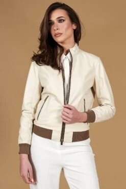 Cremefarbene Bomberjacke Aus Leder Mit Taupefarbenen Profilen