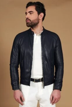 Blaue Perforiertes Lederjacke Glatte-Effekt