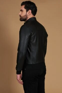 Schwarze Bomber Lederjacke Mit Knöpfen Glatte-effekt 24 Schwarze Bomber Lederjacke Mit Knöpfen Glatte-effekt -D’ARIENZO Verkäufe lederjacke fur manner bomberjacke echtes leder schwarze Alex bottoni 7