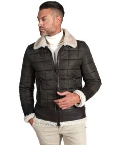 Grün Steppjacke Aus Stoff Und Braunes Schaffell