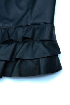 Schwarze Nappalederjacke Mit Glatten Volants 31 Schwarze Nappalederjacke Mit Glatten Volants -D’ARIENZO Verkäufe lederjacke schwarz f105bl 15