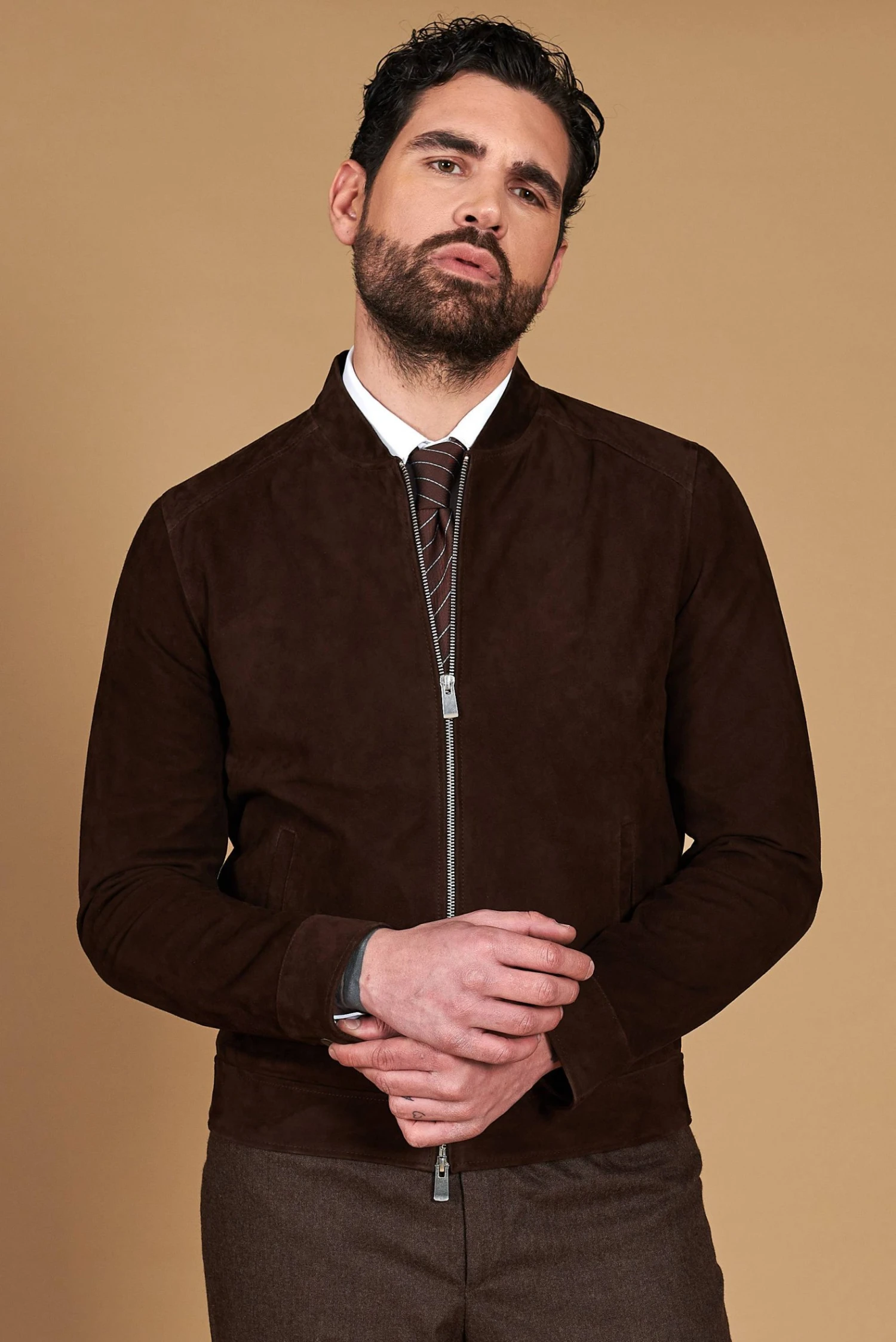 Dunkelraune Lederjacke Wildleder Mit Reißverschluss 6 Dunkelraune Lederjacke Wildleder Mit Reißverschluss – Bild 6