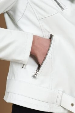 Chiodo Weiße Bikerjacke Aus Glattem Nappa Leder Mit Gürtel 27 Chiodo Weiße Bikerjacke Aus Glattem Nappa Leder Mit Gürtel -D’ARIENZO Verkäufe wei bikerjacke leder 10