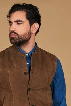 Taupe Wildlederweste Mit Knöpfen 18 Taupe Wildlederweste Mit Knöpfen -D’ARIENZO Verkäufe wildlederweste fur manner bomber echtes leder taupe Jeff 3