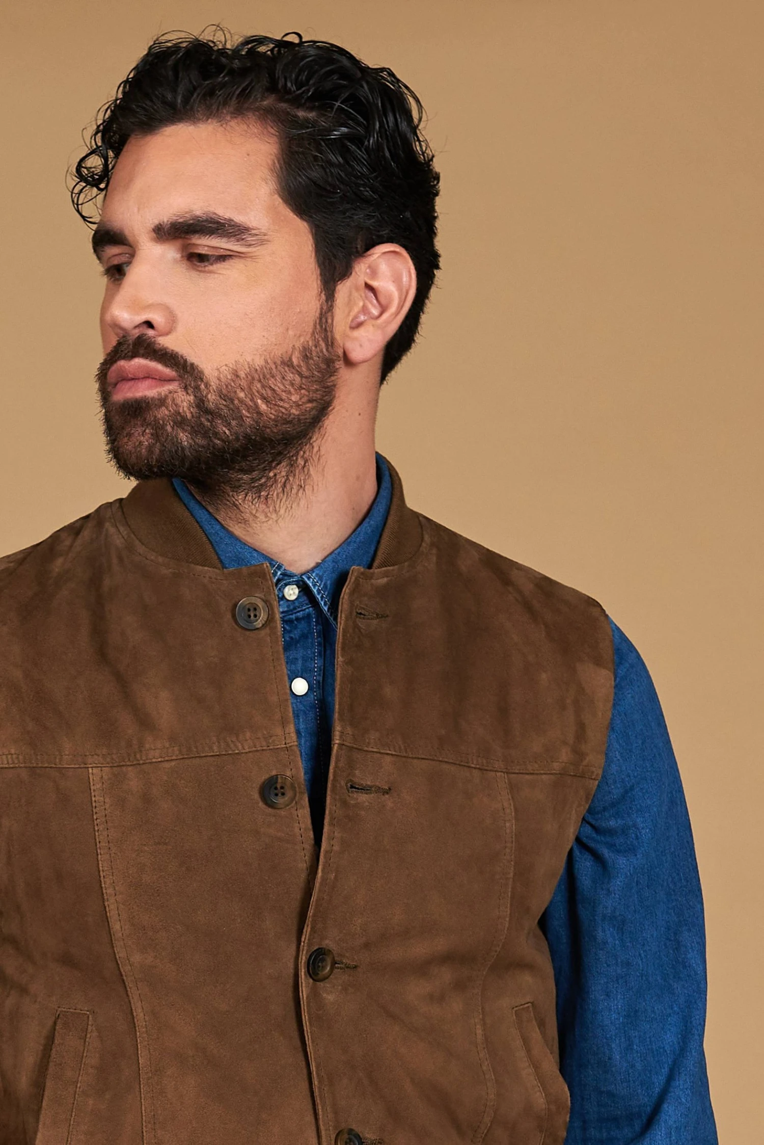 Taupe Wildlederweste Mit Knöpfen 4 Taupe Wildlederweste Mit Knöpfen – Bild 4