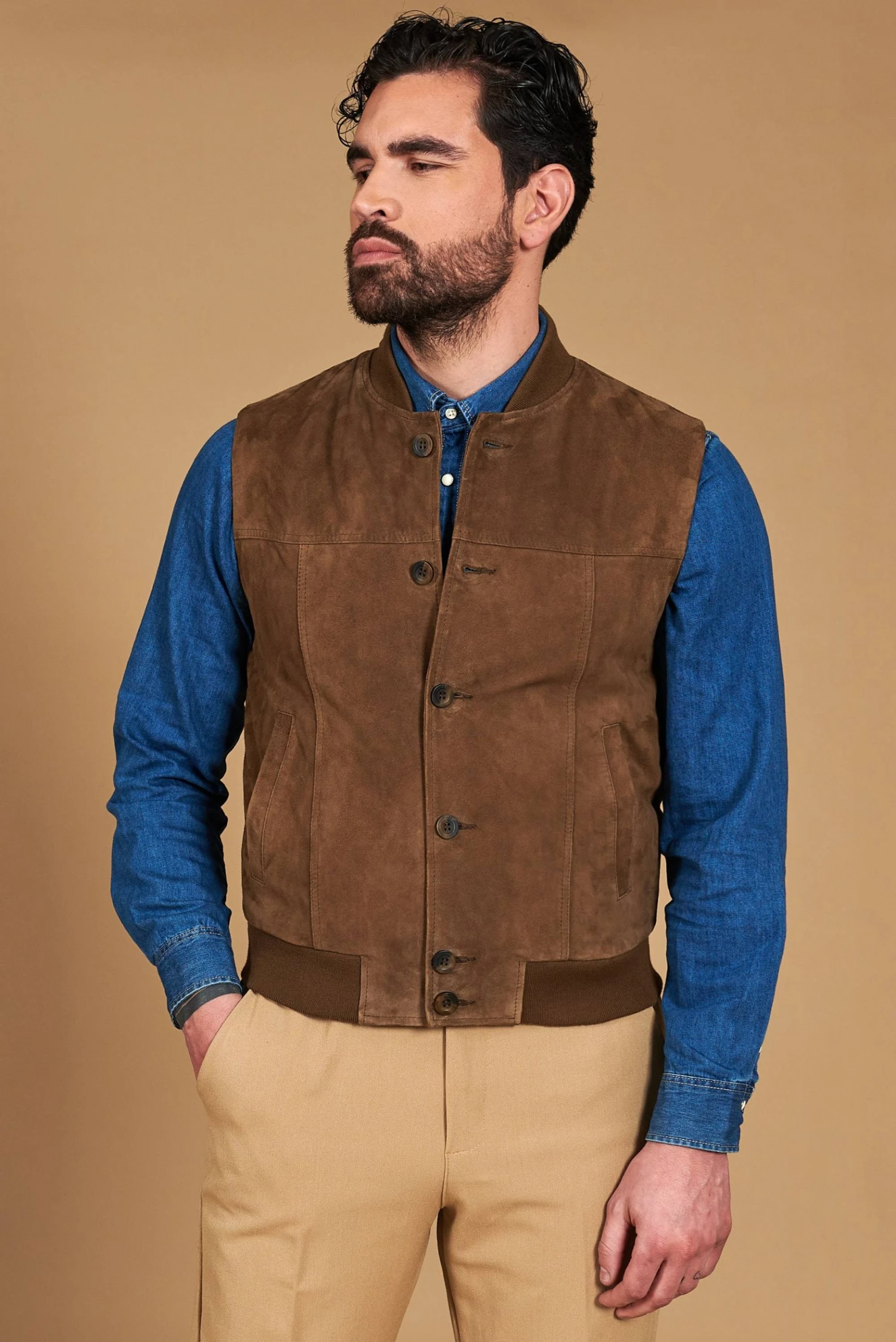 Taupe Wildlederweste Mit Knöpfen 6 Taupe Wildlederweste Mit Knöpfen – Bild 6